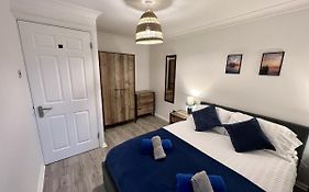 Charming 1Br Next To The Lanes By Sullivan Stays